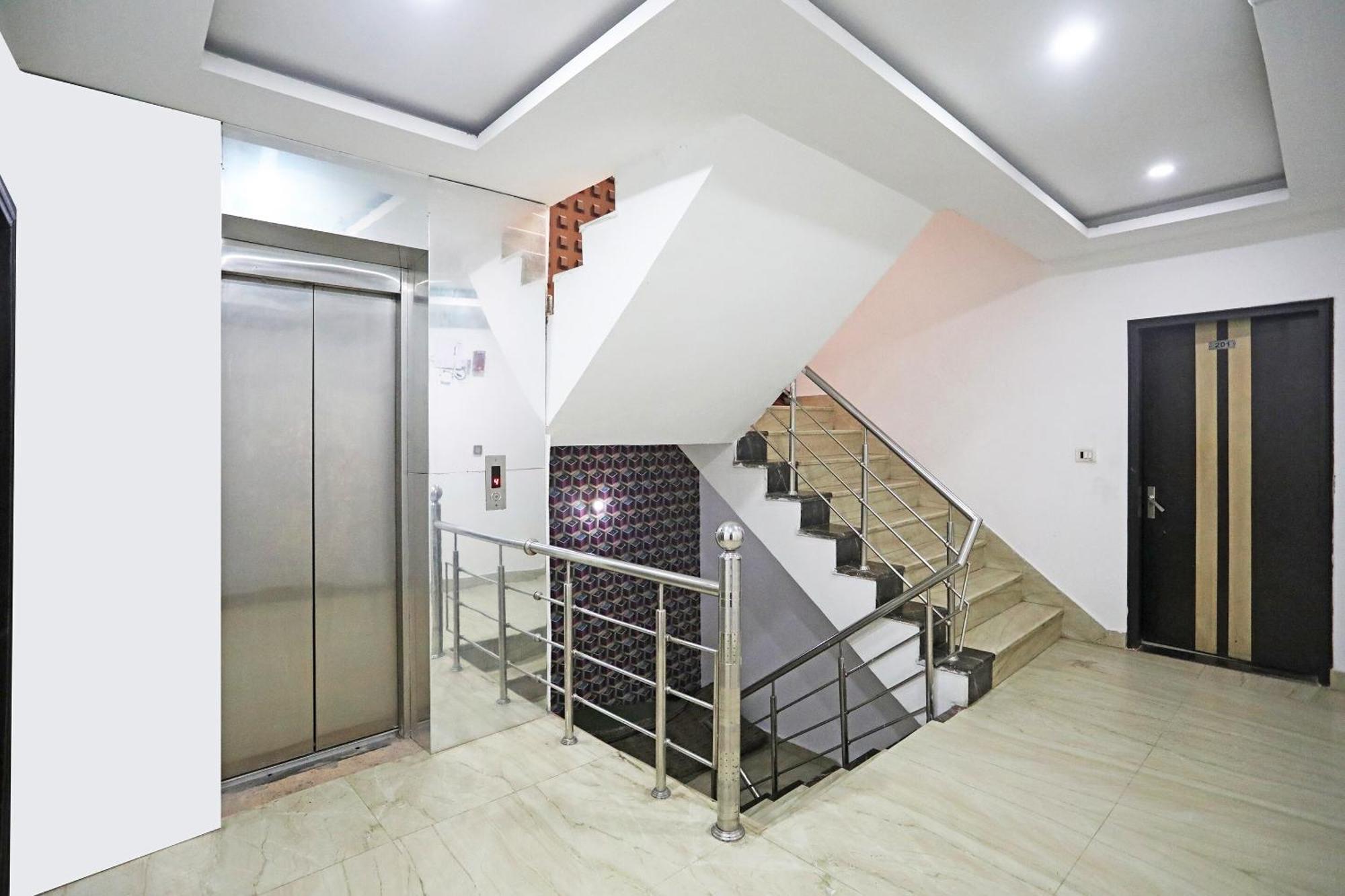 Hotel O Cg International New Delhi Eksteriør bilde
